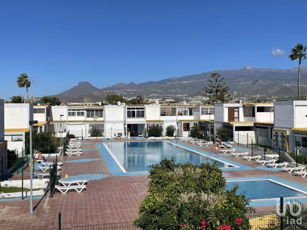 piso con piscina en costa del silencio